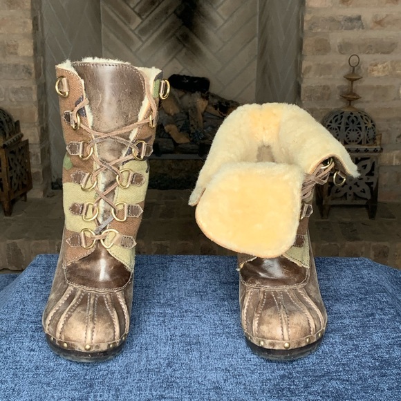 MICHAEL KORS CAMO DUCKBOOT HEELED BOOTIE - Picture 5 of 6